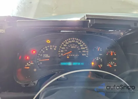 2004 Chevrolet Silverado C1500 z USA, uszkodzony, nr VIN 2GCEC19V941289715